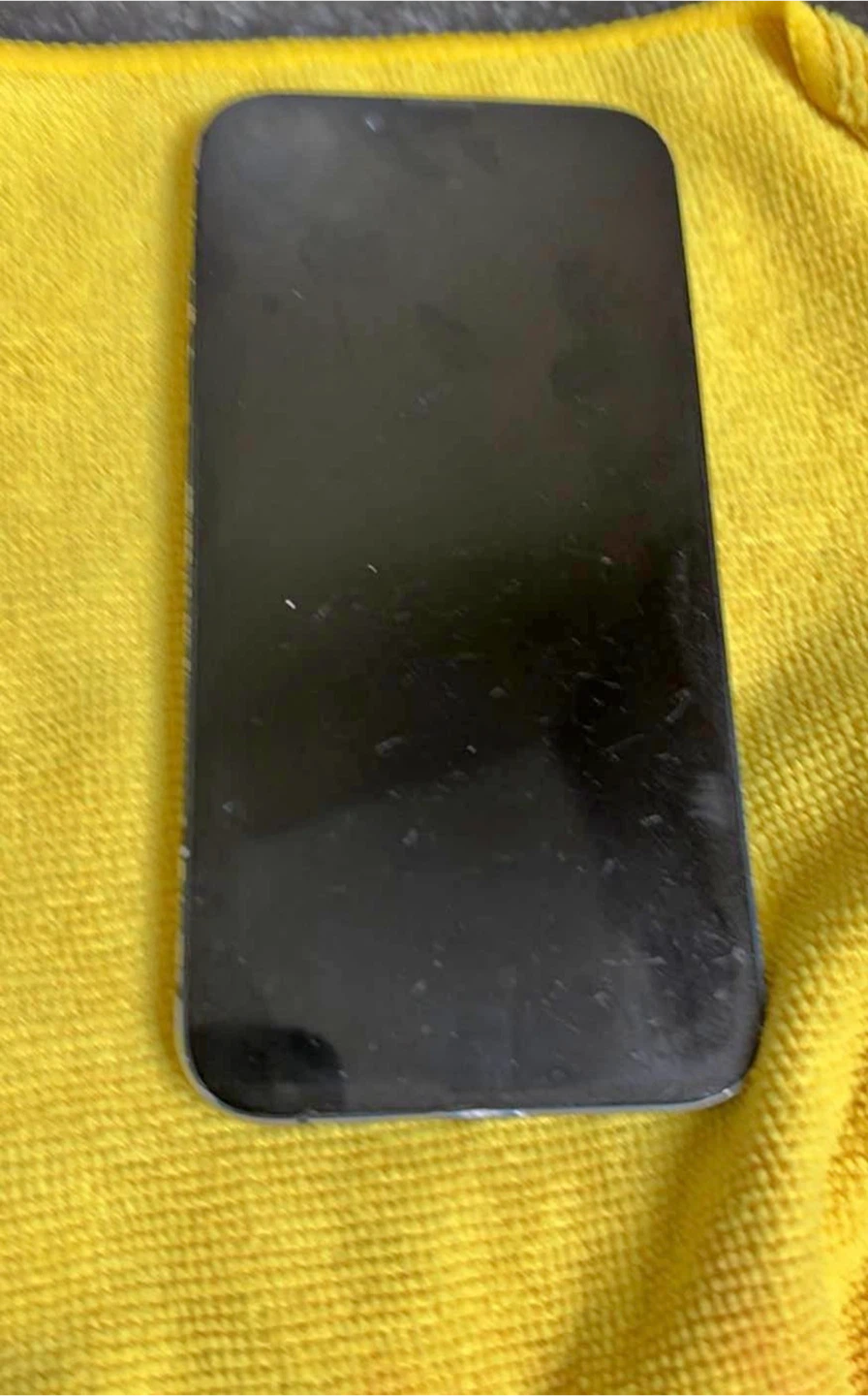 iPhone 14 - photo 5