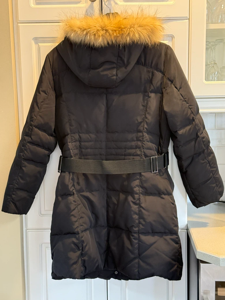 Black winter puffer parka with faux fur hood - photo 2