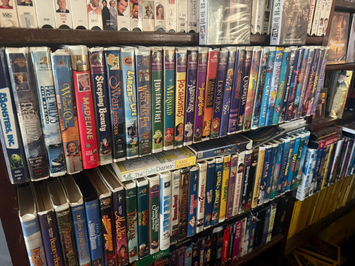 450+ vintage VHS collection MUST GO THIS WEEKEND - photo 2