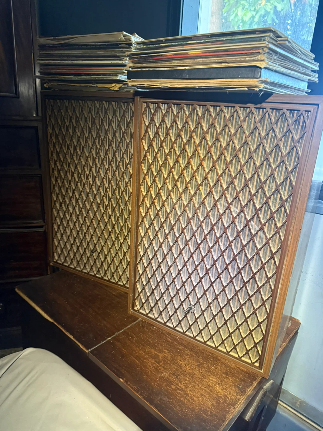 Vintage Sansui Stereo Speakers (Pair)