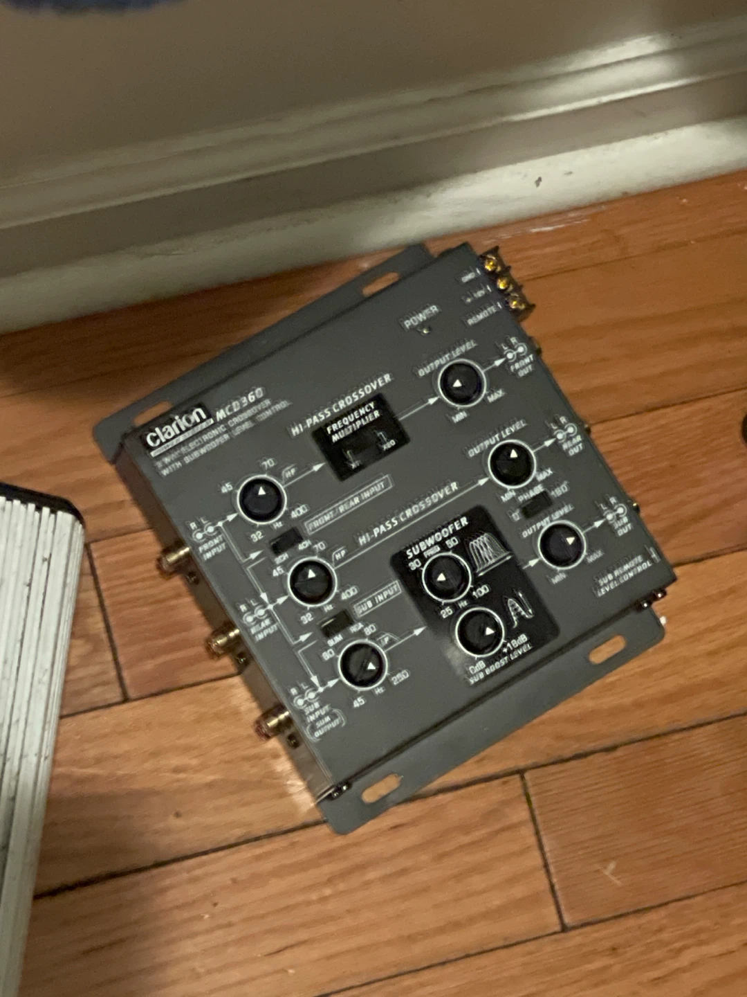 Clarion MCD360 3-Way Electronic Crossover