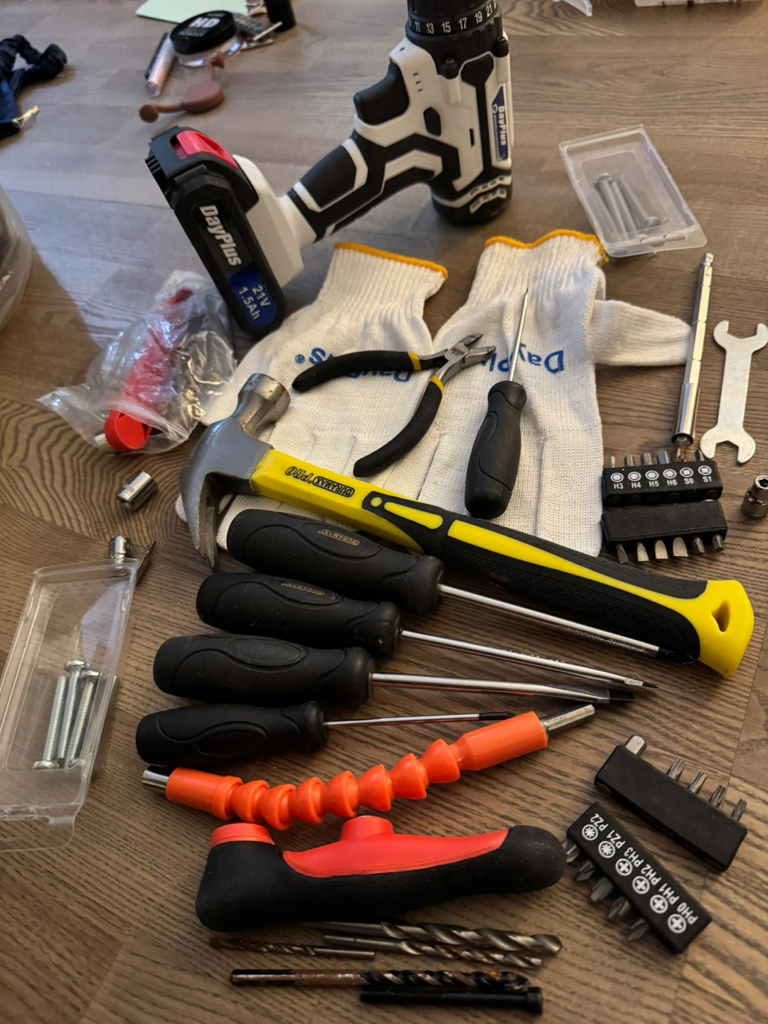 Bundle: All included DayPlus 21V Cordless Drill and Tool Set