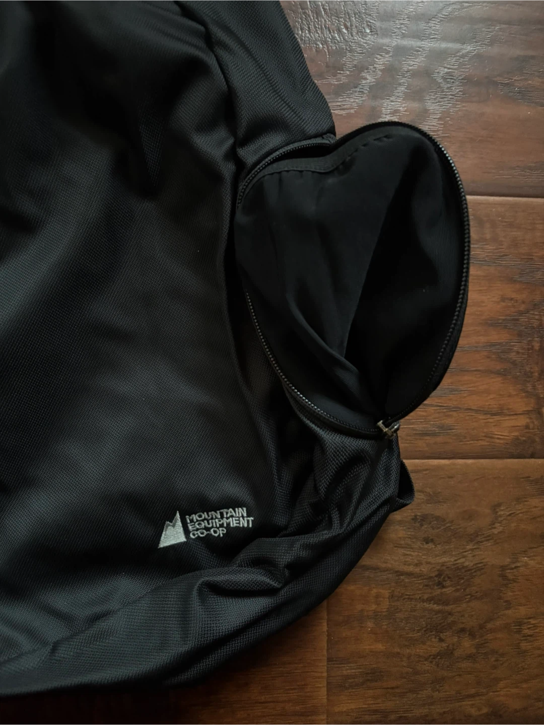 Vintage MEC Mountain Equipment Coop crossbody tri sling bag - photo 4