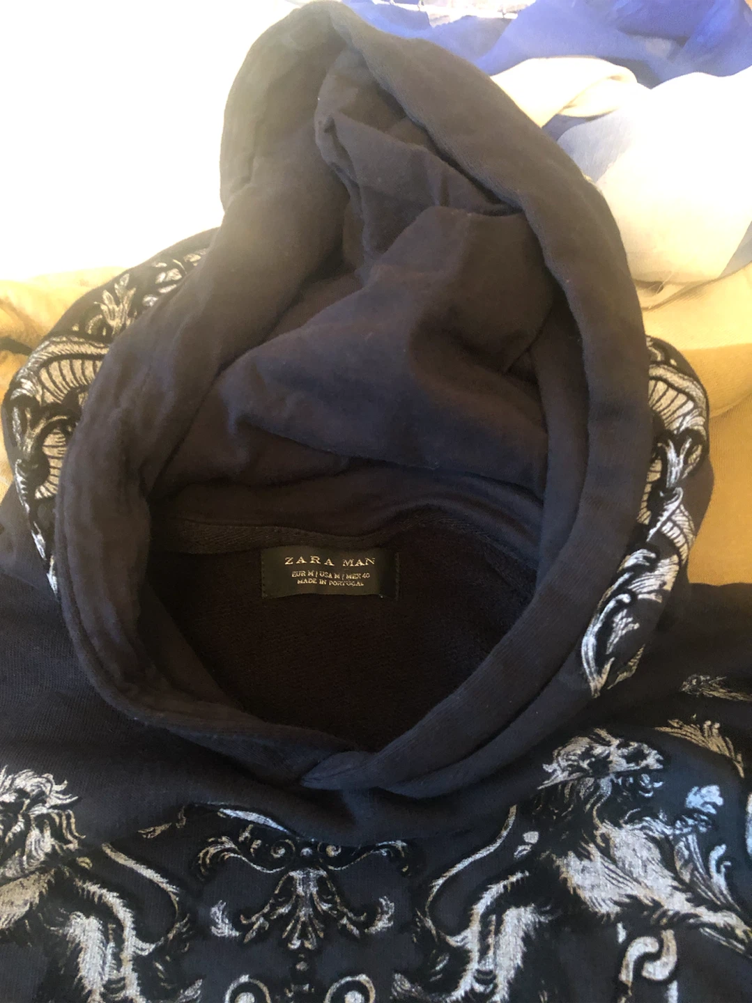 Zara Man Black Graphic Hoodie - photo 4