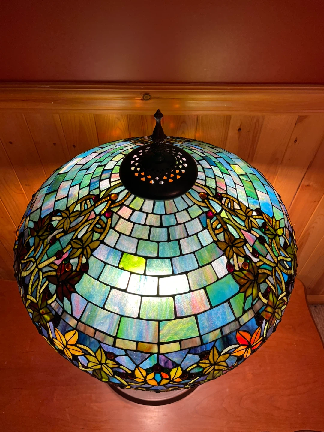 A super stunning Tiffany Style stained glass table lamp - photo 4