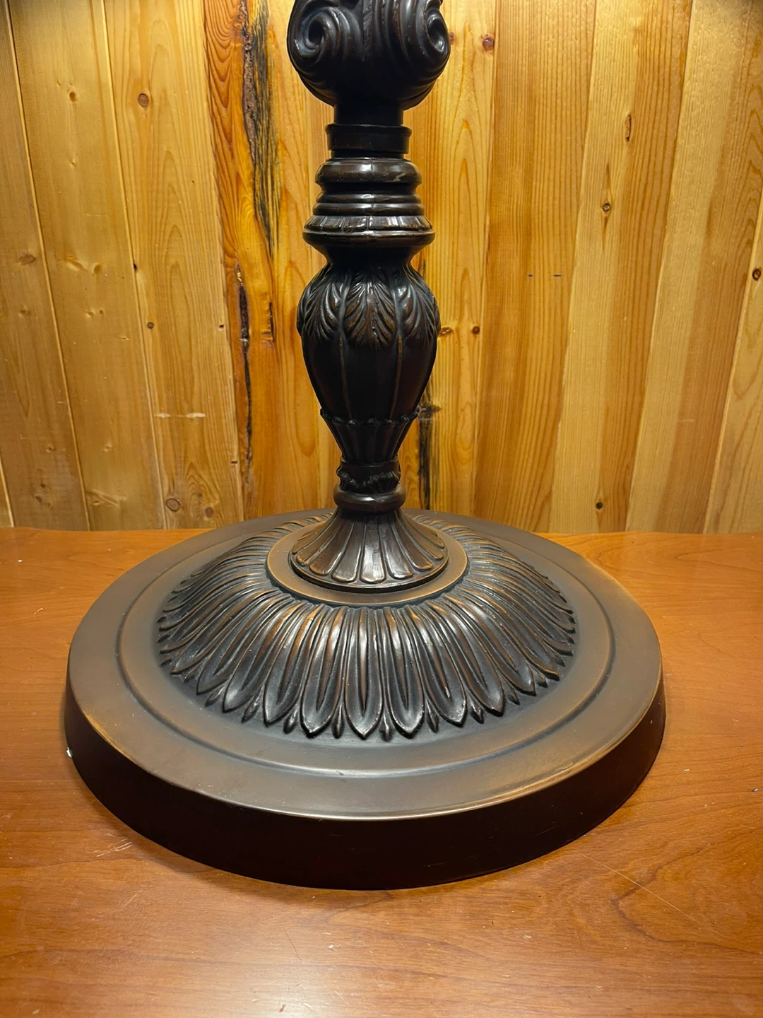 A super stunning Tiffany Style stained glass table lamp - photo 5