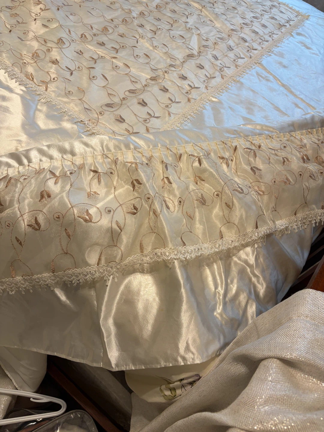 Cream Satin Bedspread Set with Embroidery