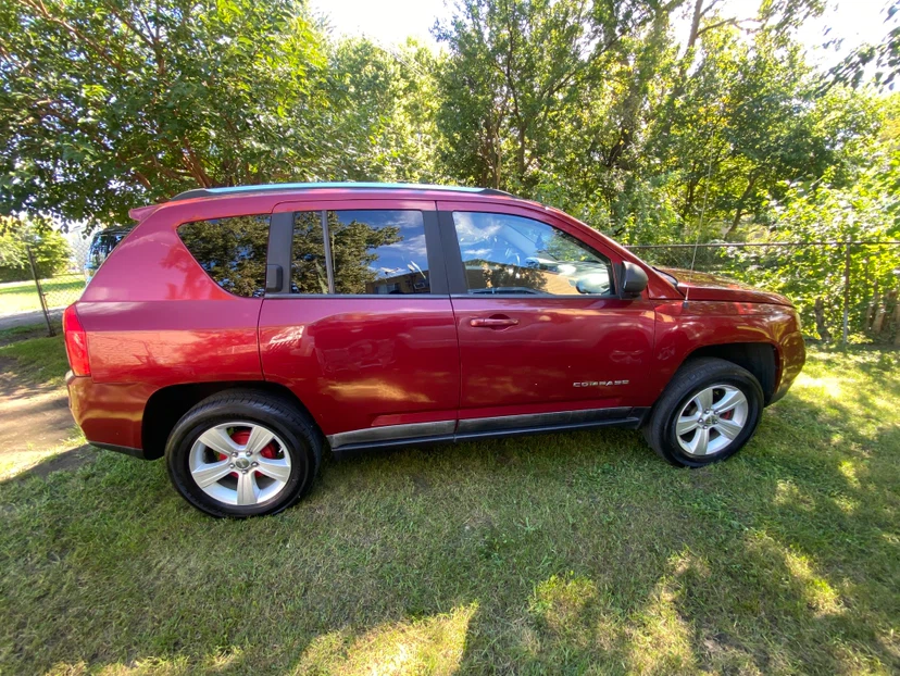 2011 JEEP COMPASS LATITUDE $3650