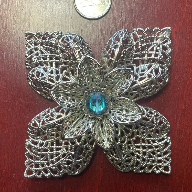 Vintage Silver Tone Filigree Flower Brooch