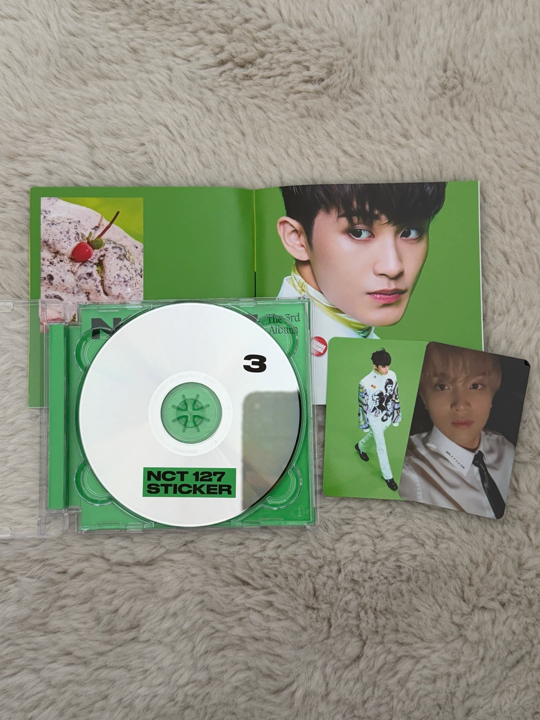 NCT 127 Sticker The 3rd Album, Mark Version