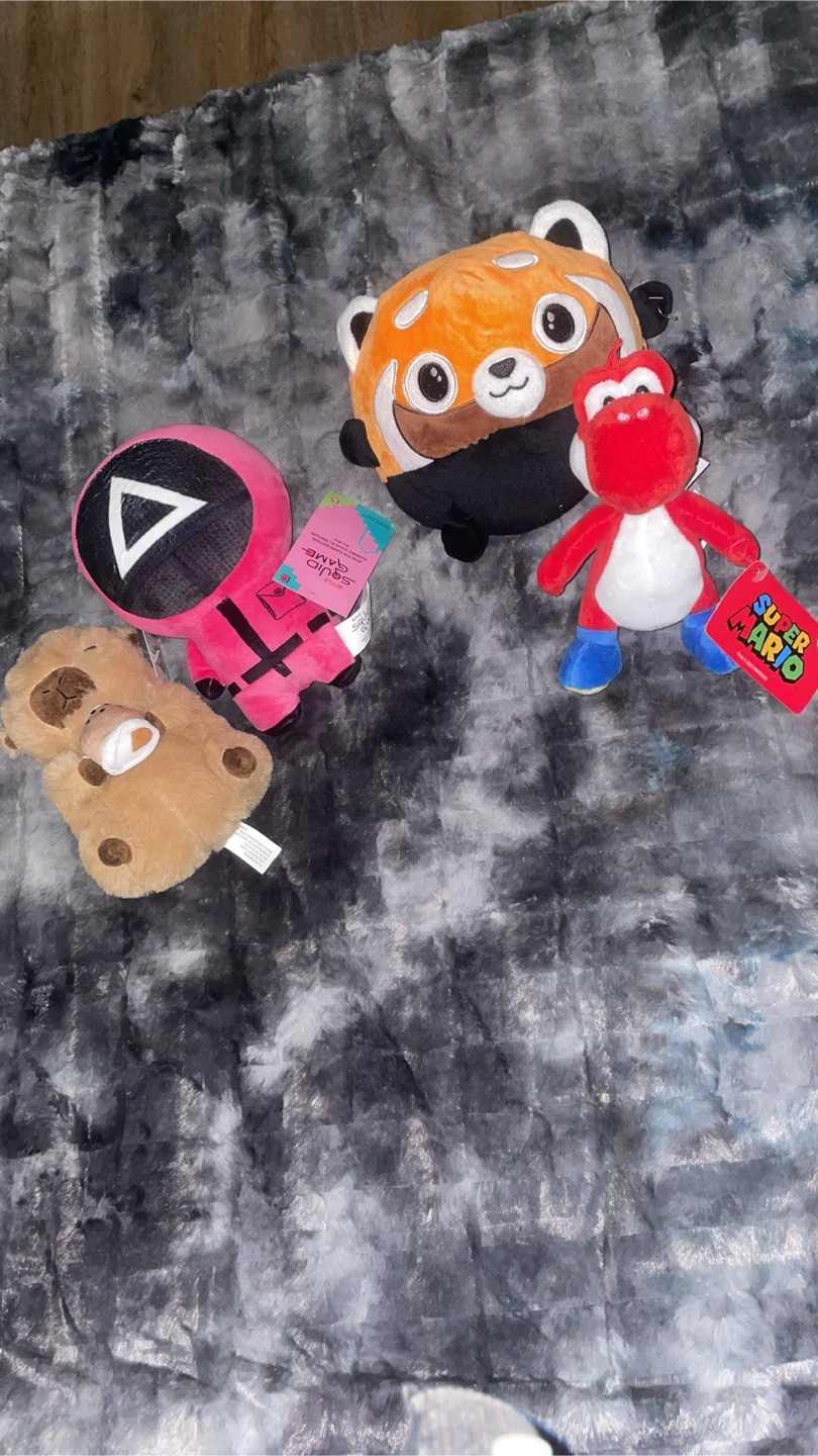 Set of 4 Collectible Character Plush Toys