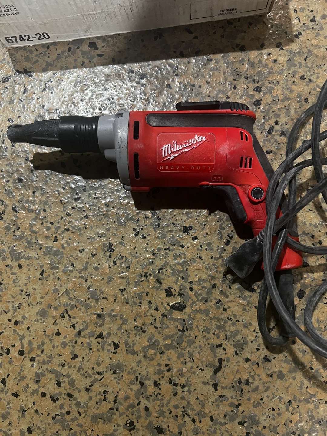 Milwaukee Heavy-Duty Drywall Screwdriver 6742-20 - photo 2