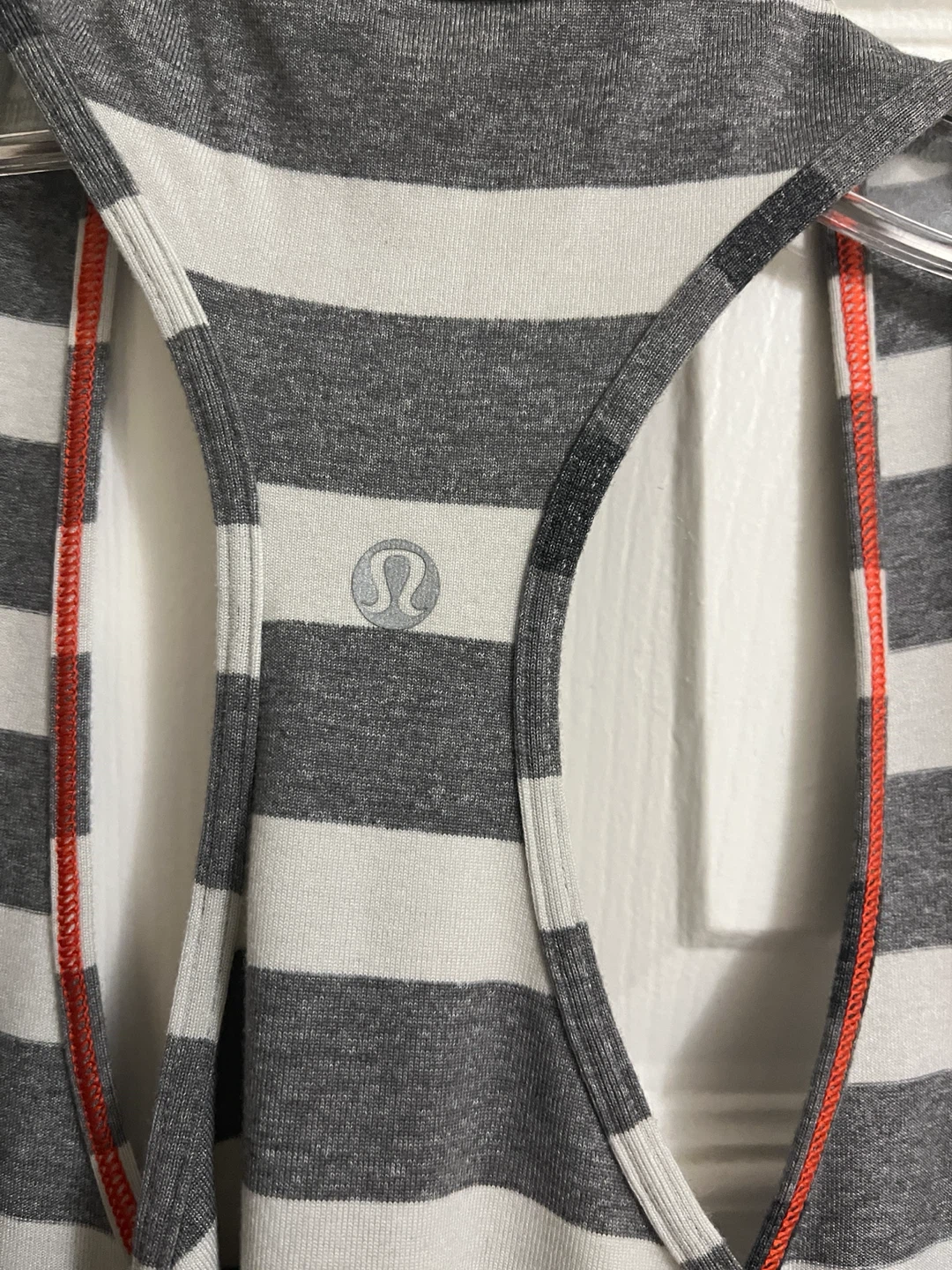 Lululemon Tank - Size 6/8 - photo 2
