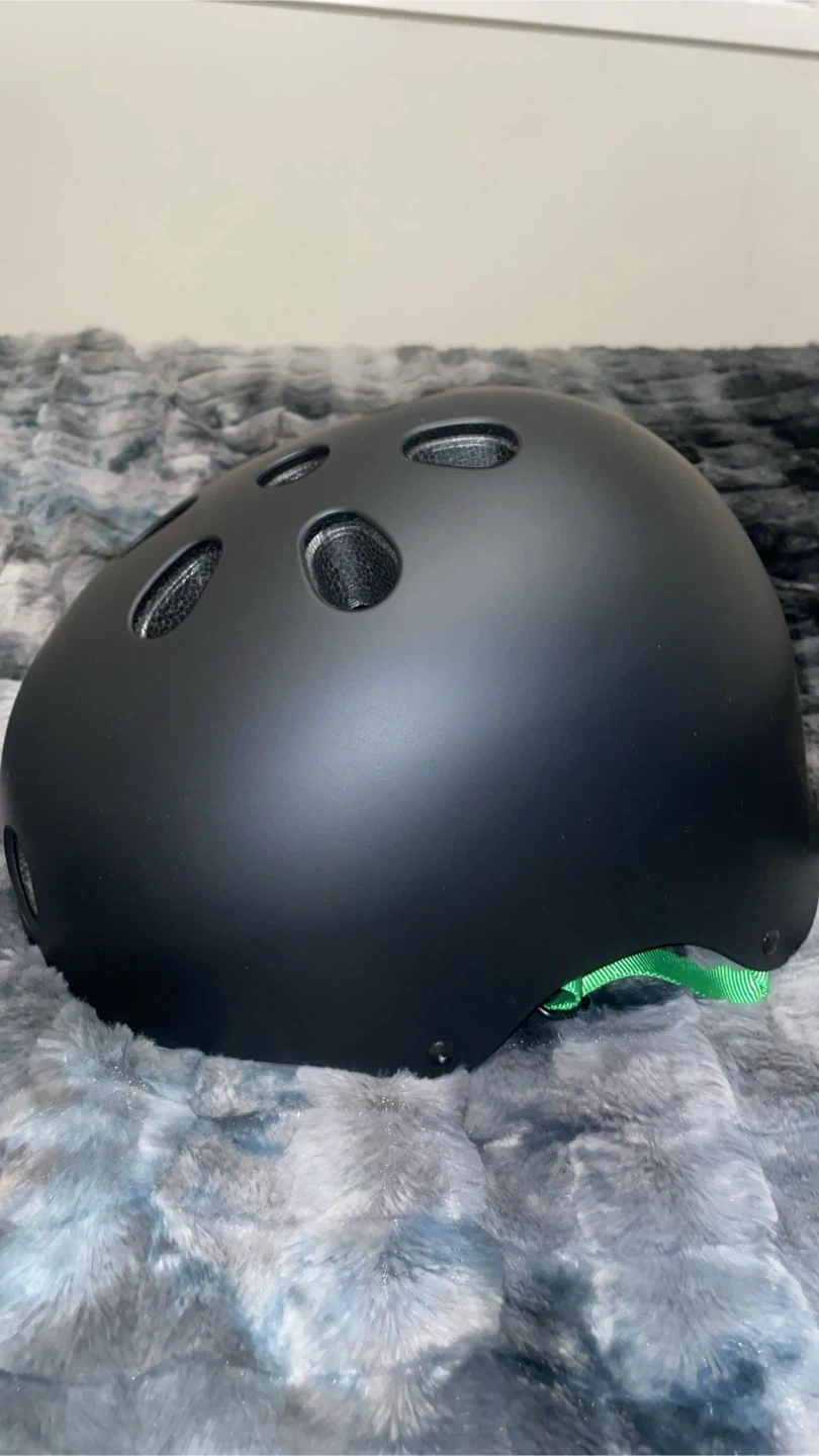 Lime Black Protective Helmet - photo 2