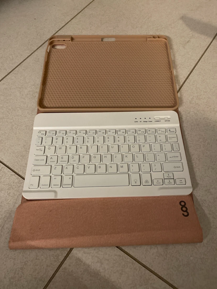 COO Tablet Case with Bluetooth Keyboard