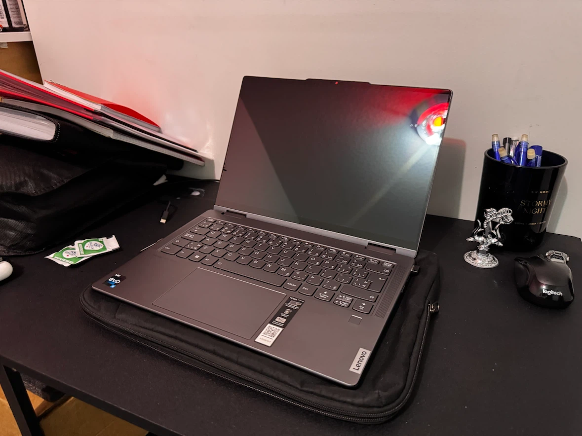 Lenovo YogaI7 Laptop - photo 2