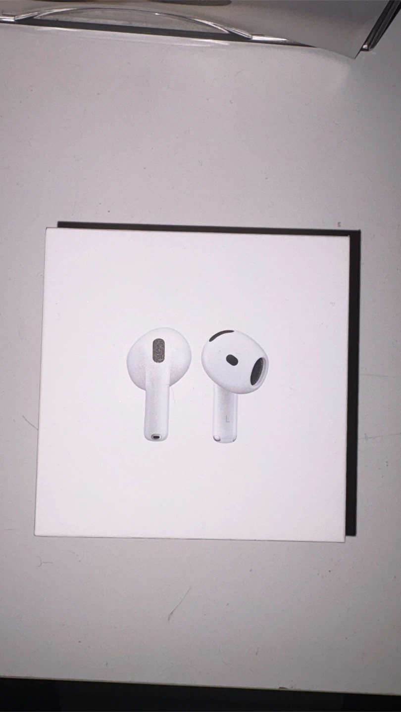 Apple AirPods 5 - new - sealed box