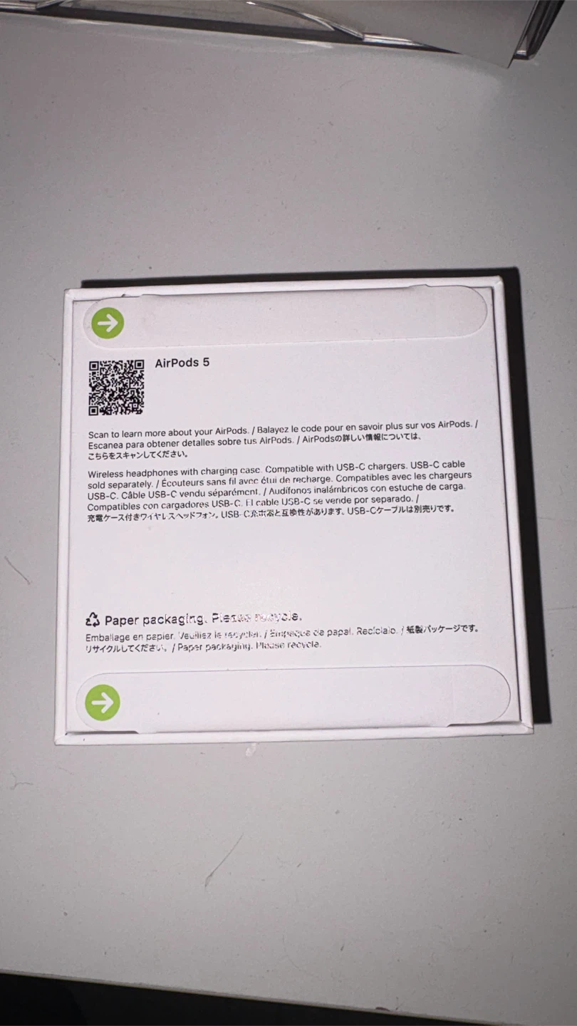 Apple AirPods 5 - new - sealed box - photo 2