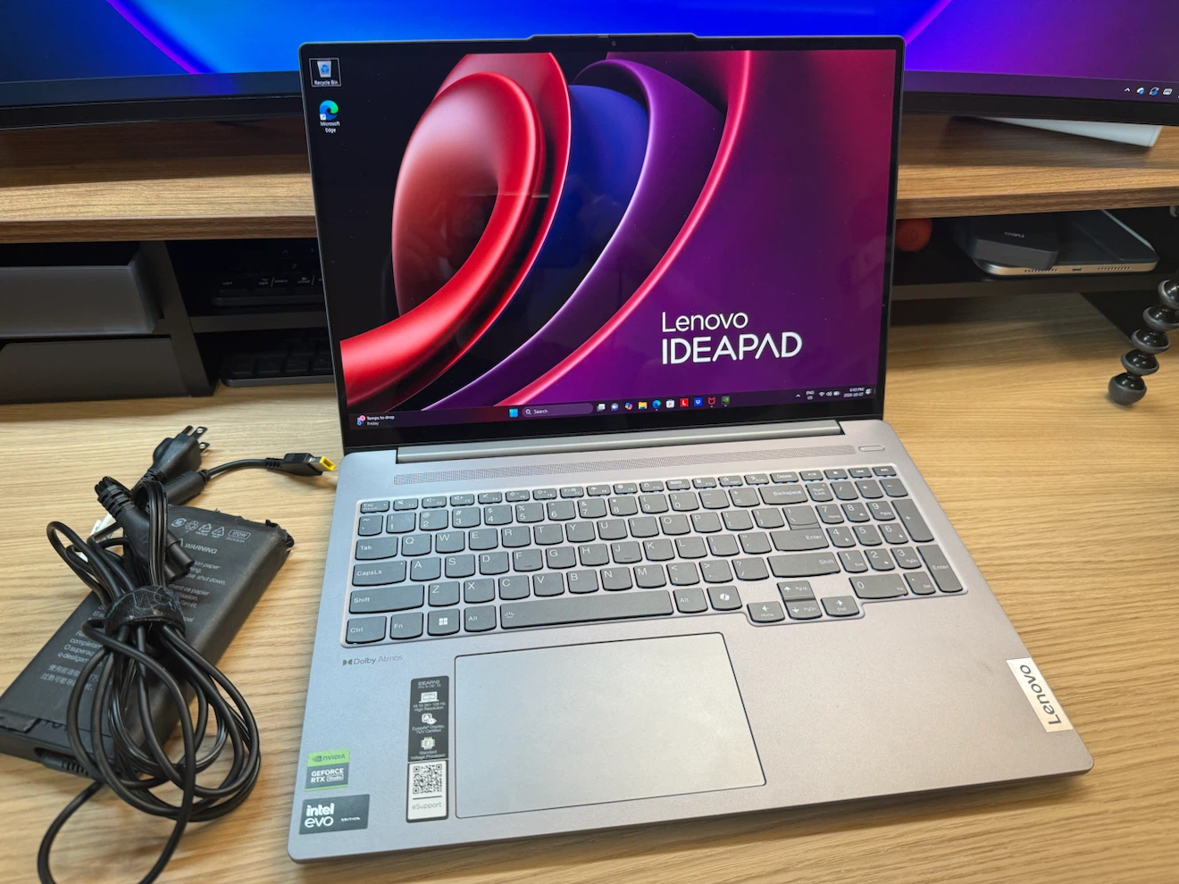 Lenovo IdeaPad Pro 5 - RTX 4050, 3 year warranty OLED - photo 2