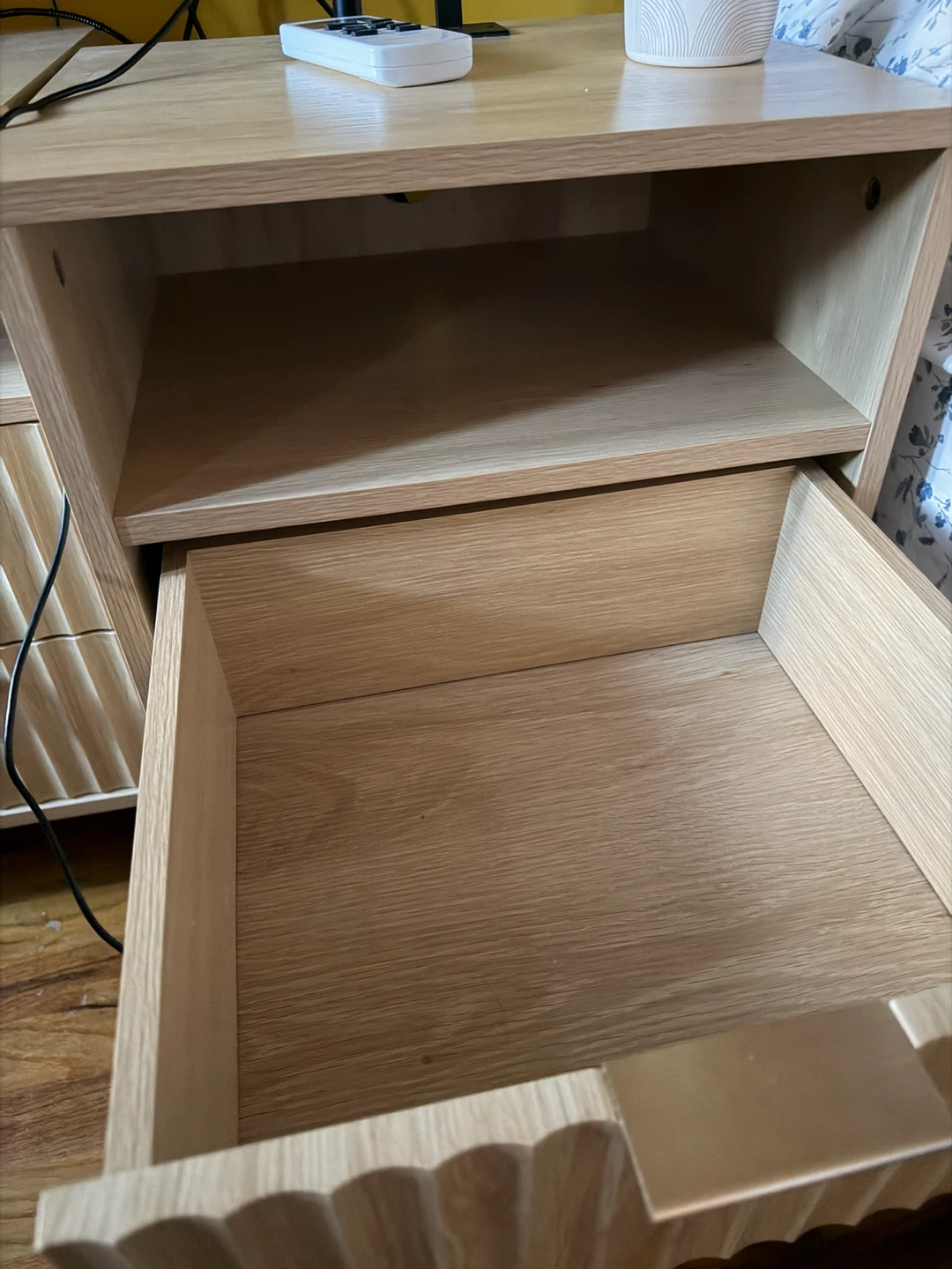 Two Nightstands for Sale — Practically New! - photo 4