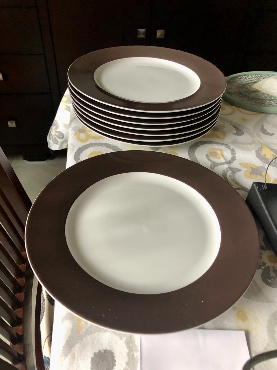 New diner plates and other dishes