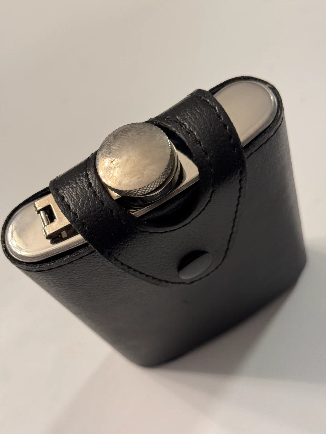 7oz Stainless Steel Hip Flask with Black Leather Case - photo 2