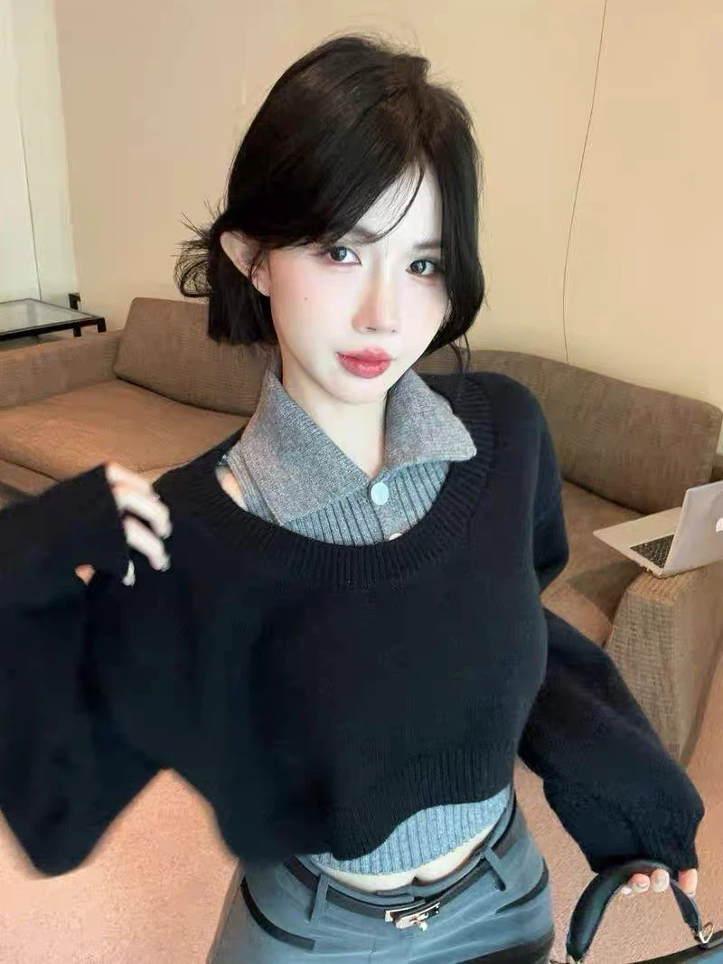 Knitted two-piece sweater set,polo collar cropped top - photo 2