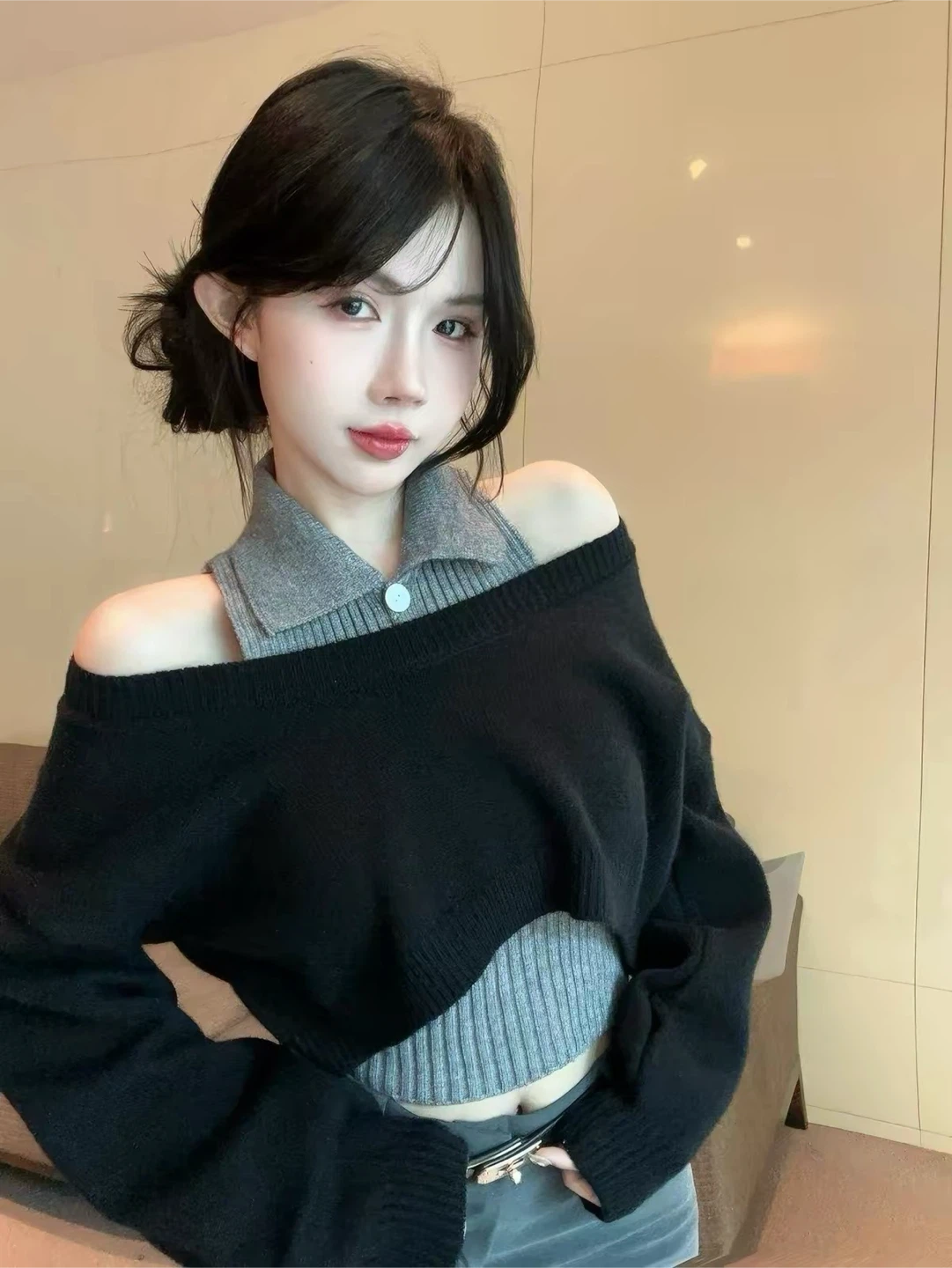 Knitted two-piece sweater set,polo collar cropped top - photo 4