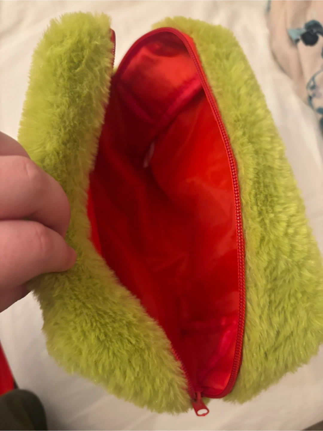 Grinch Faux Fur Cosmetic Pouch - photo 3