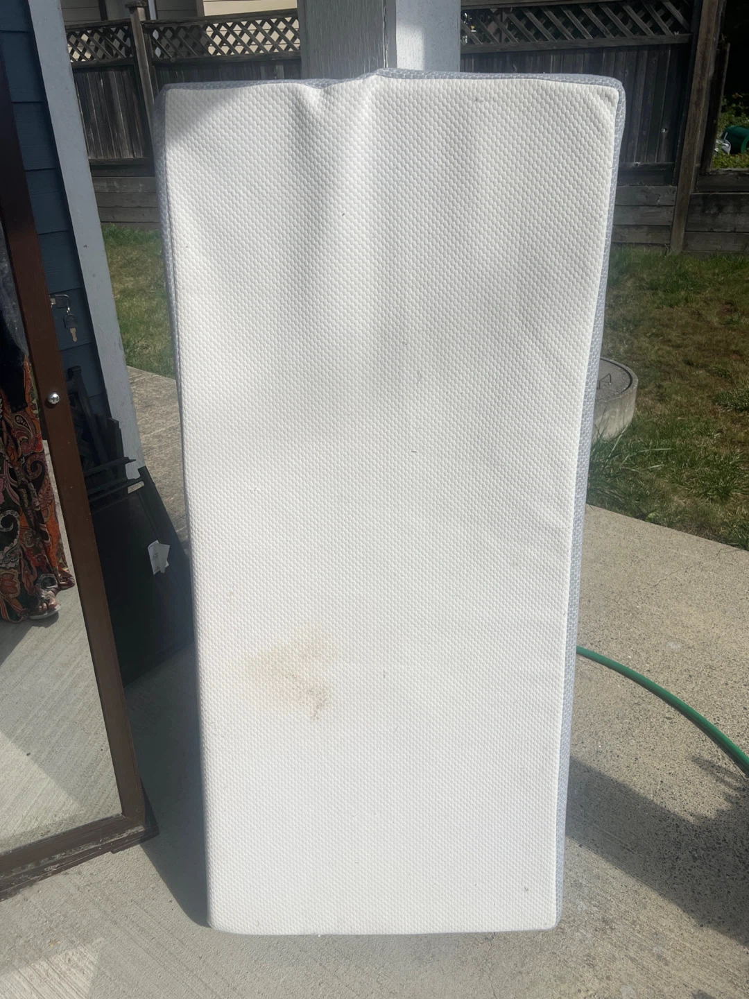 Single size foam mattress