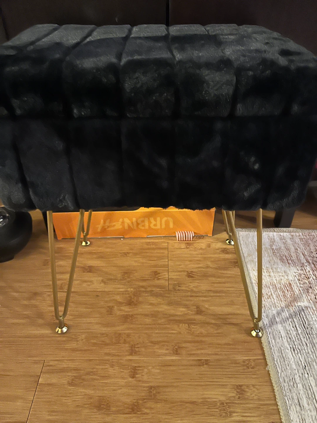 Black faux fur storage ottoman - photo 4