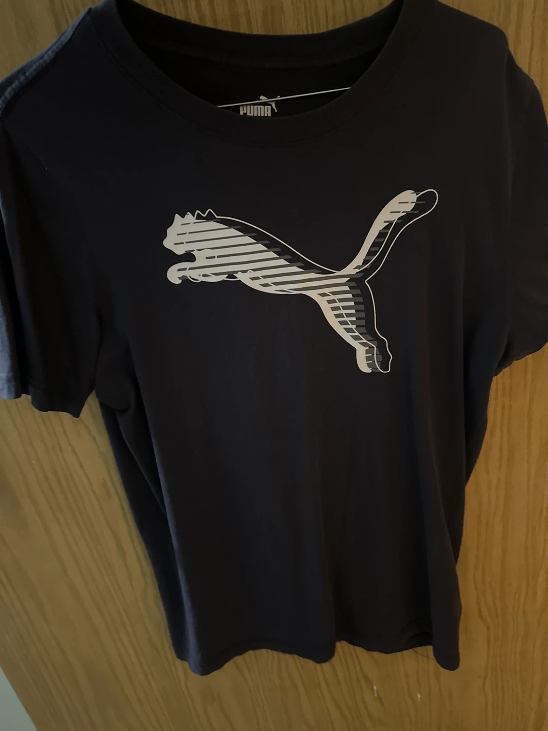 🍁Puma Black T-Shirt