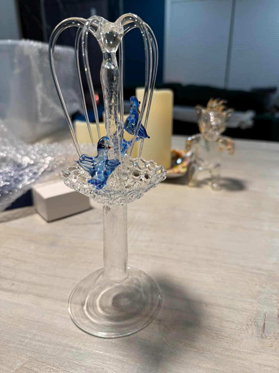 AltaGlass (Medicine Hat) bird ornament with stand - photo 3