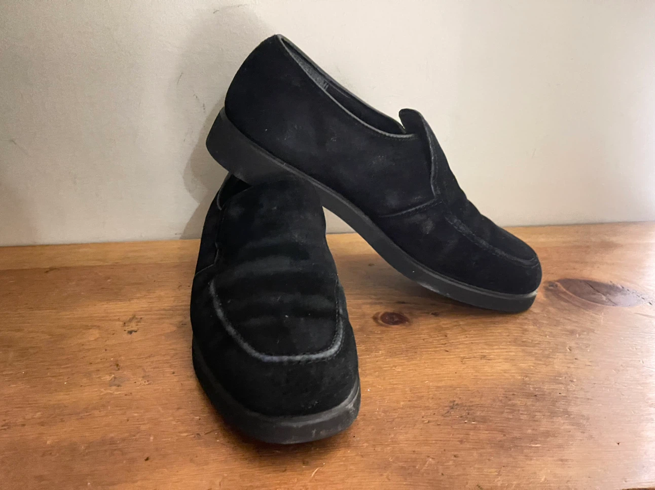Hush Puppies black suede loafers size 42