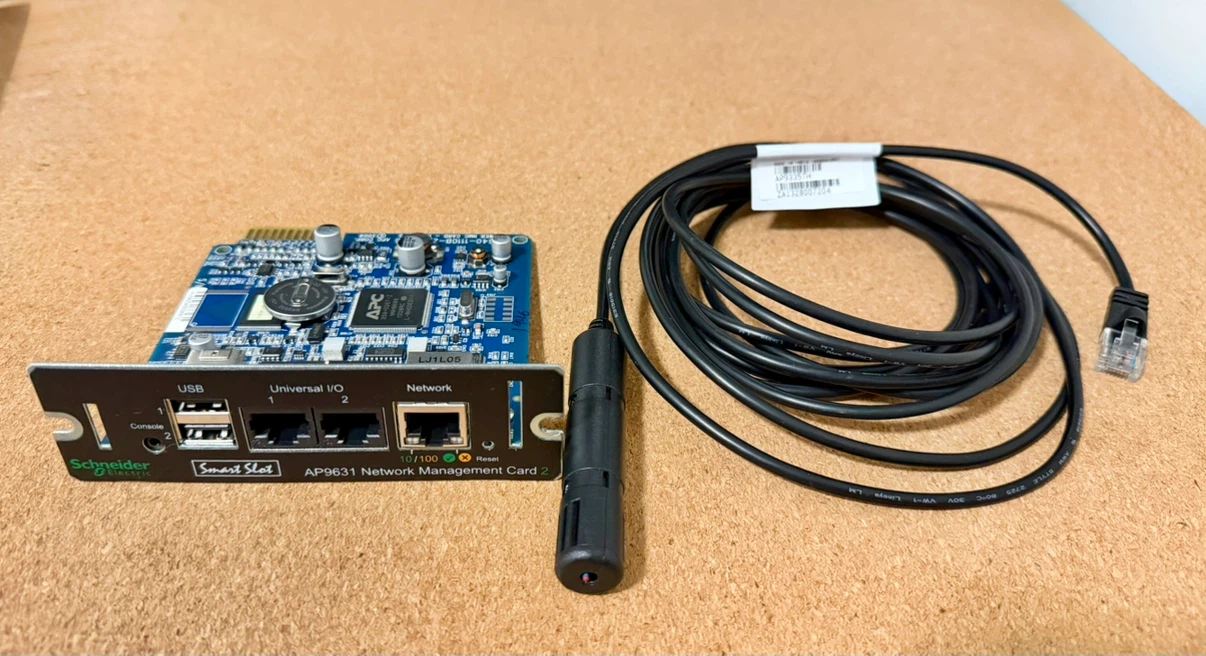APC AP9631 UPS Network Management Card 2 w/ AP9335TH Sensor