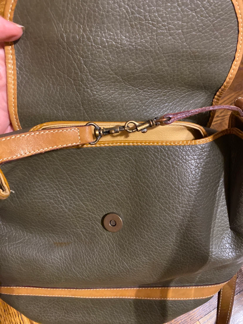 La Tour Eiffel Leather Crossbody Bag - photo 3