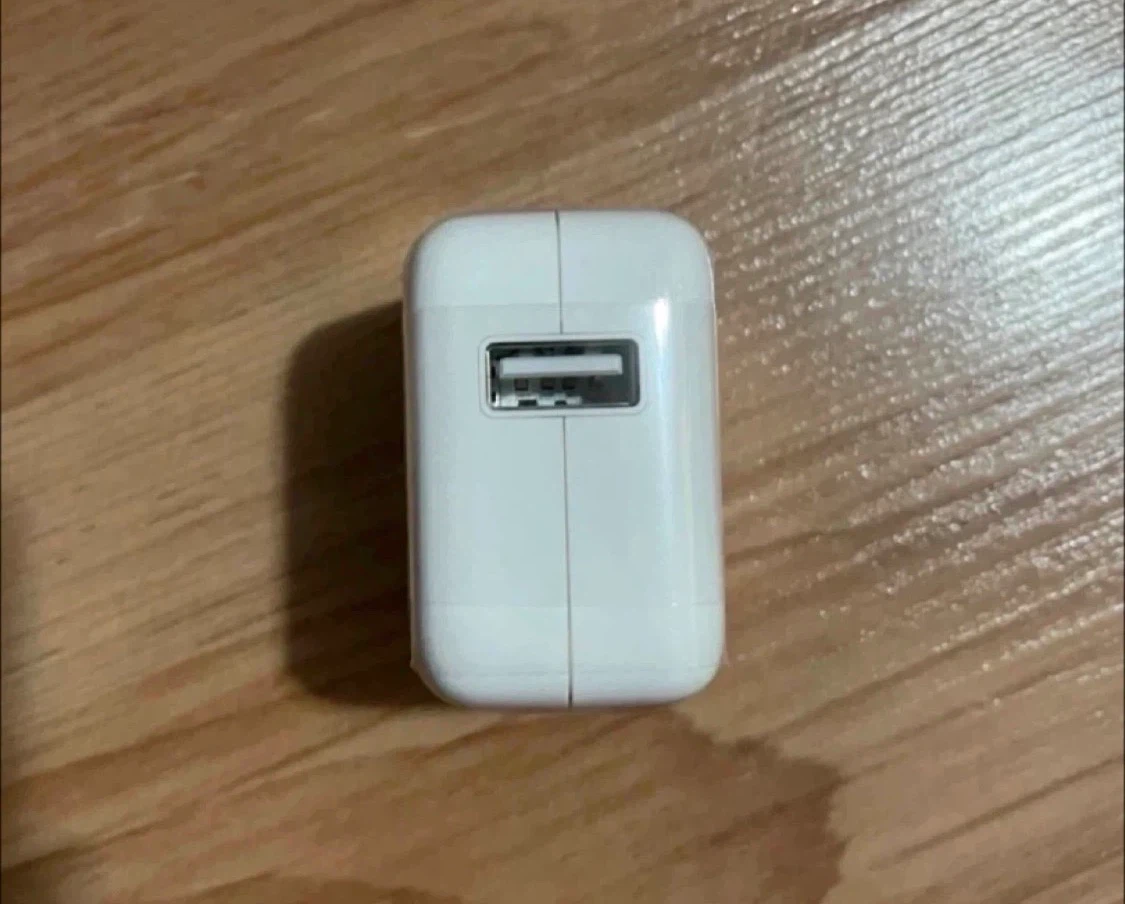 Apple 10w usb power adapter - photo 2