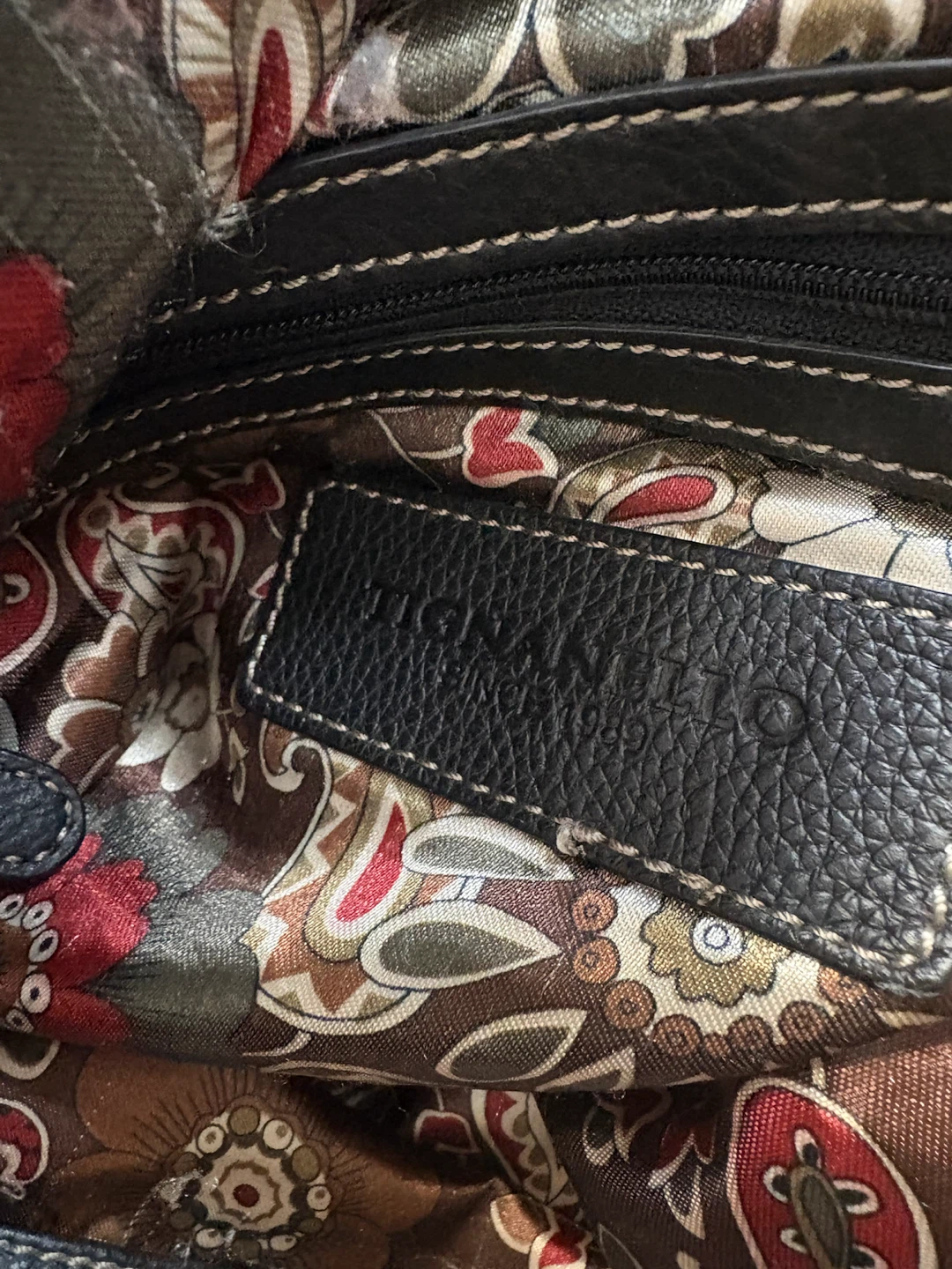 Tignanello black pebbled leather hobo bag - photo 5