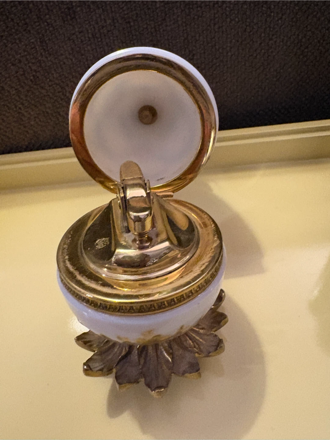 Baccarat style Floral Egg Table Lighter - photo 2