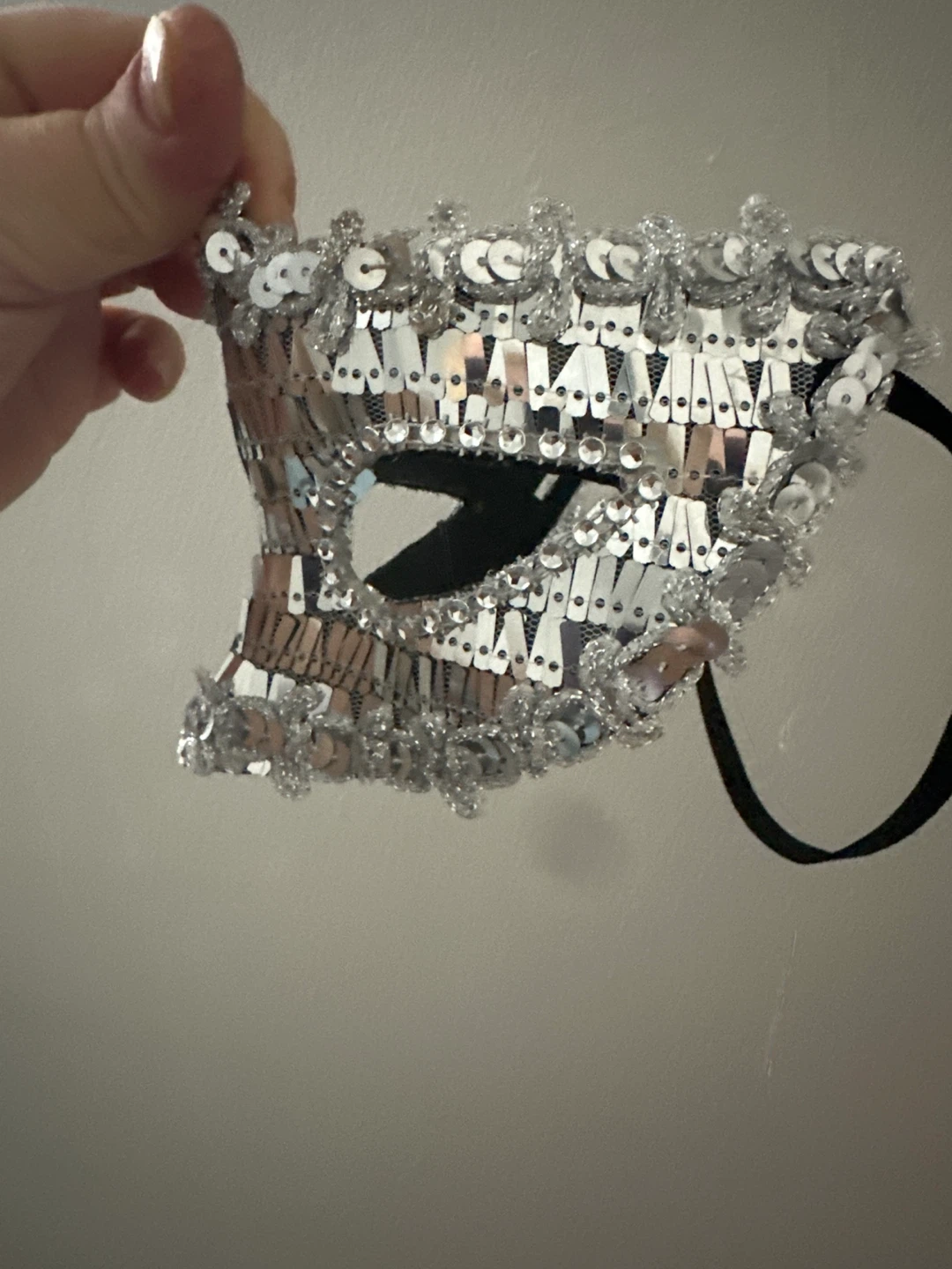 🍁Silver Sequined Masquerade Mask - photo 2