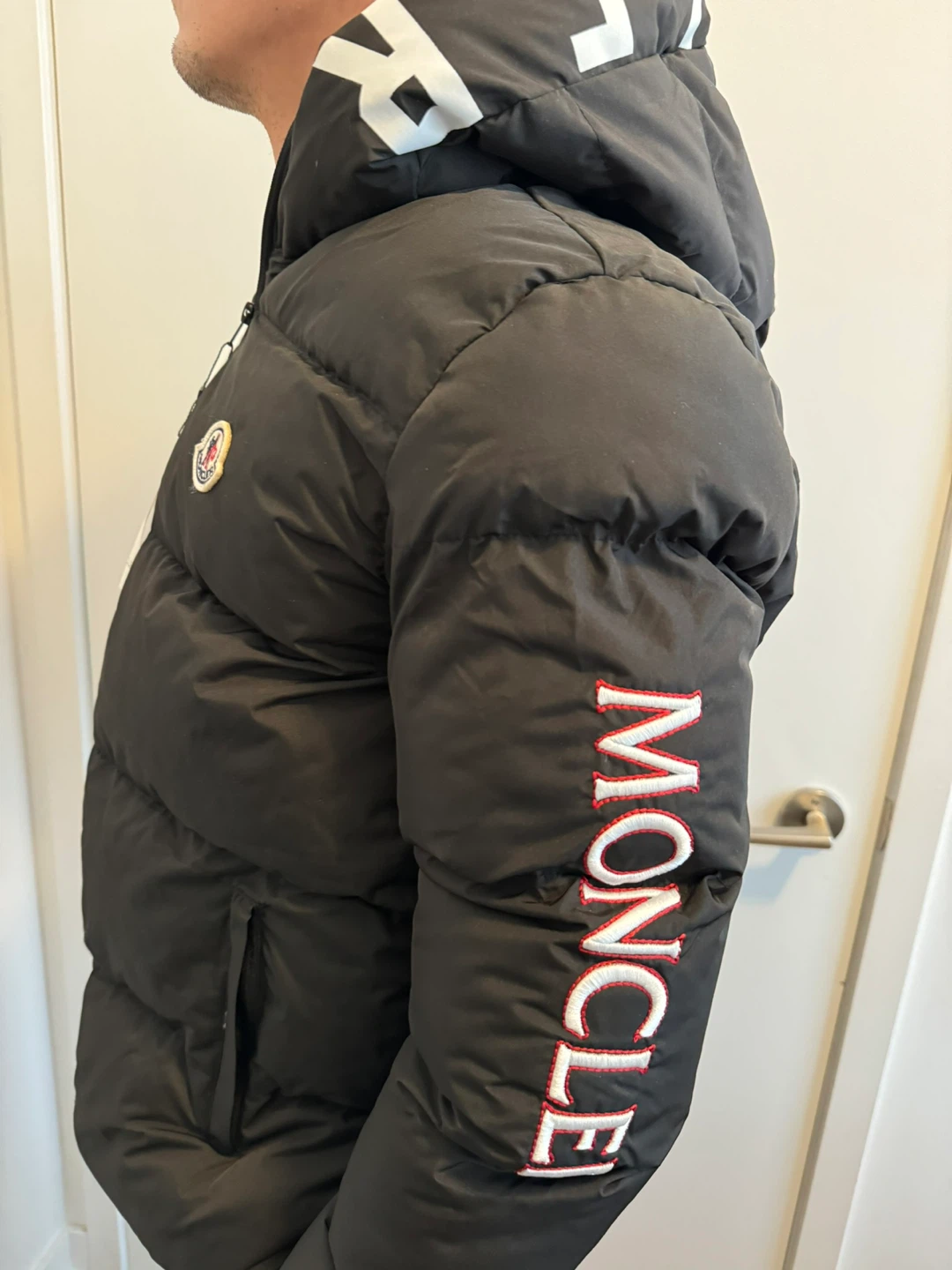 Moncler Puffer Jacket - photo 4