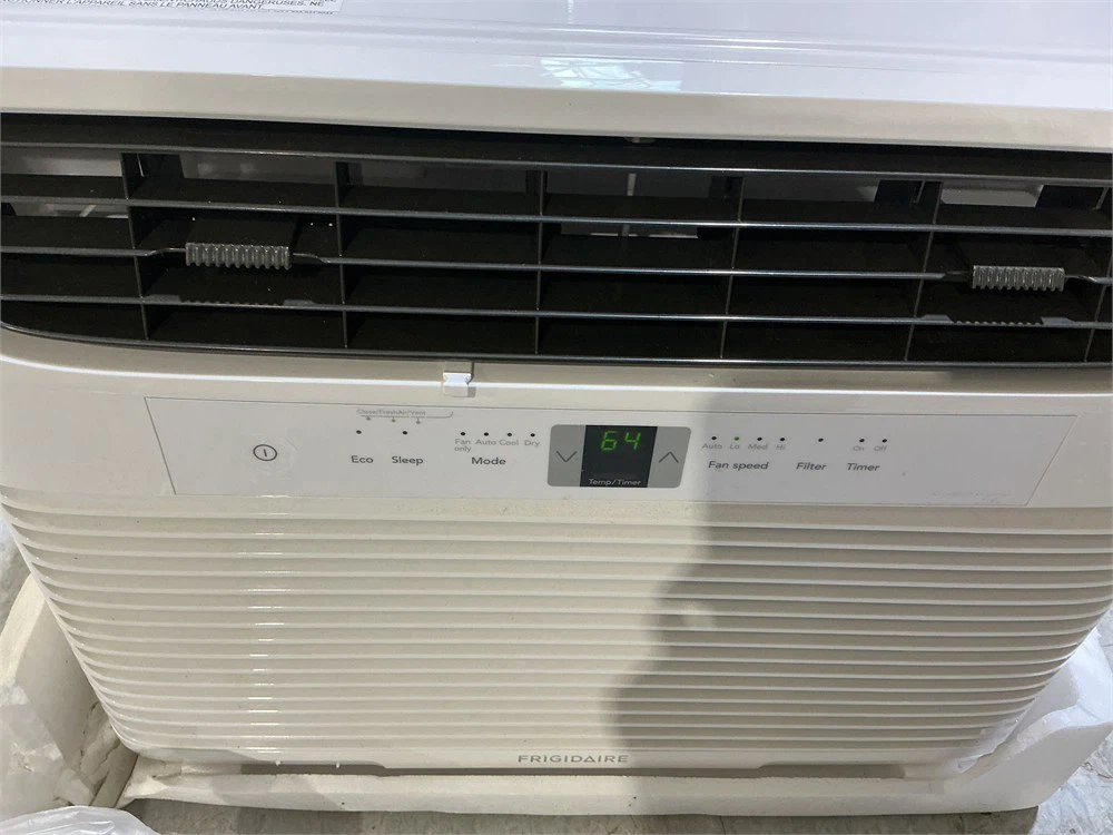Window Air Conditioner 10,000 BTU - New - Missing Remote - photo 2