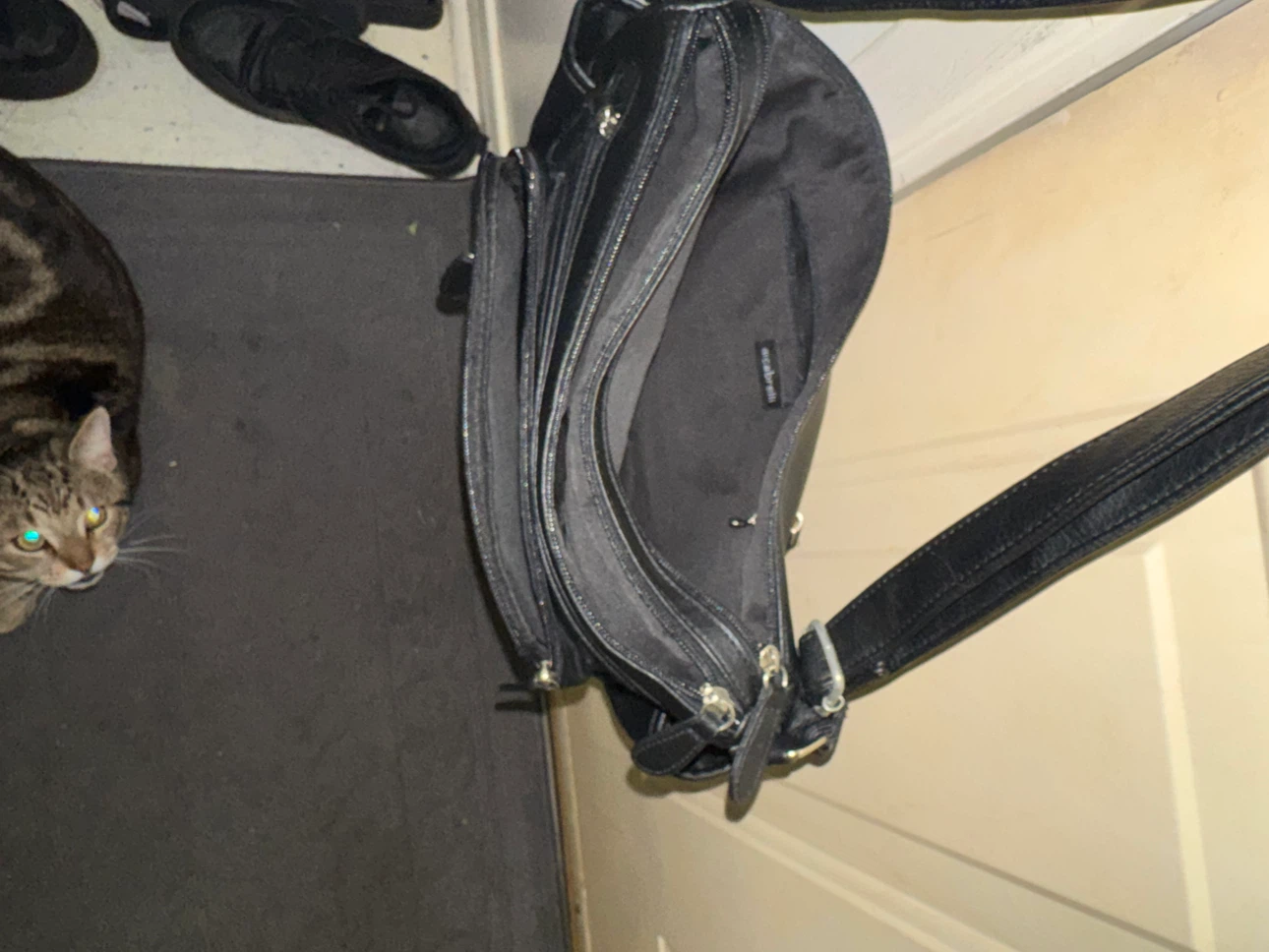 Cabrelli Black Multi-Pocket Crossbody Bag - photo 4