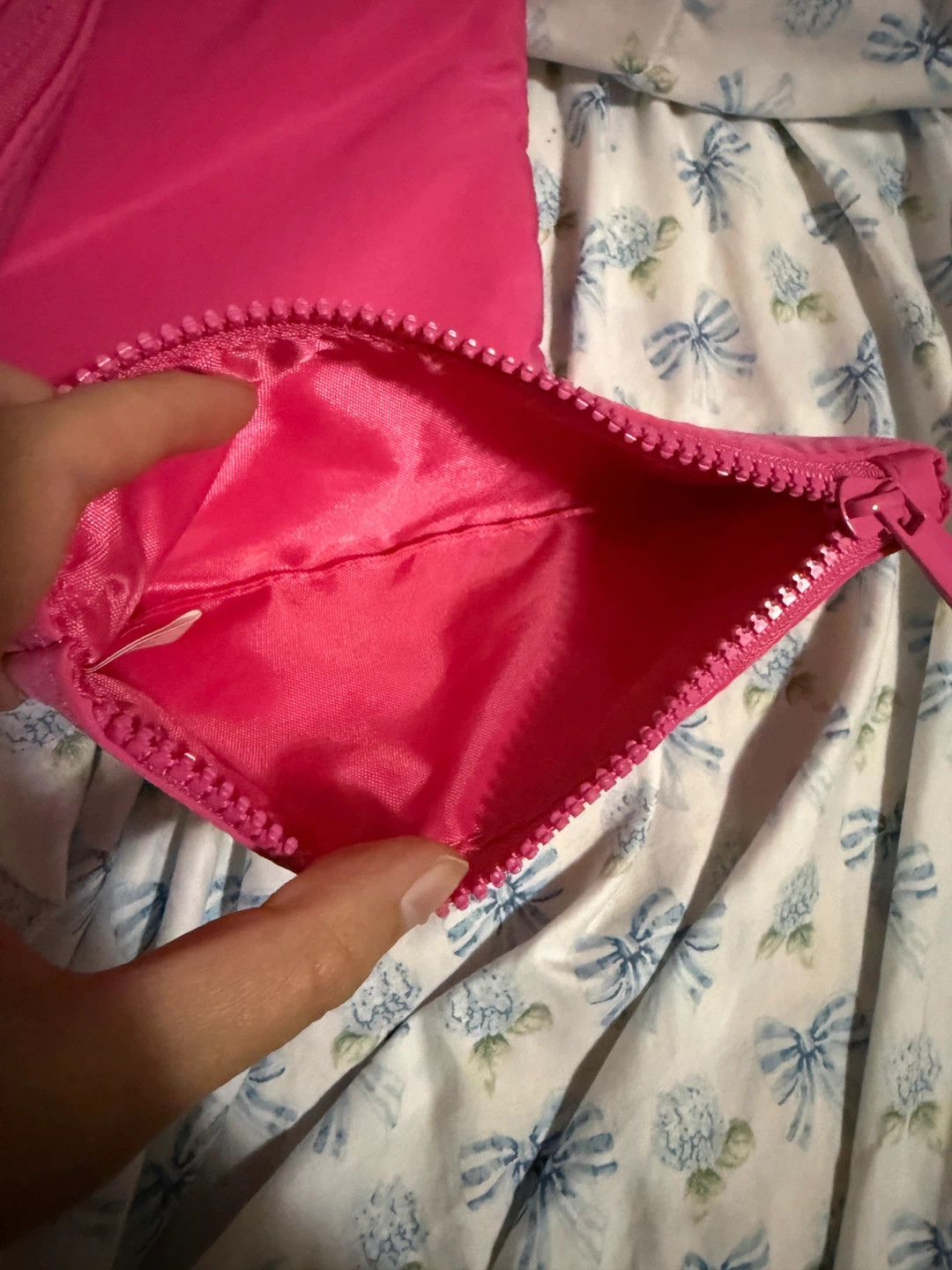 MyTagAlongs Hot Pink Set Of 2 Organizing Pouches With Carabiner - photo 4
