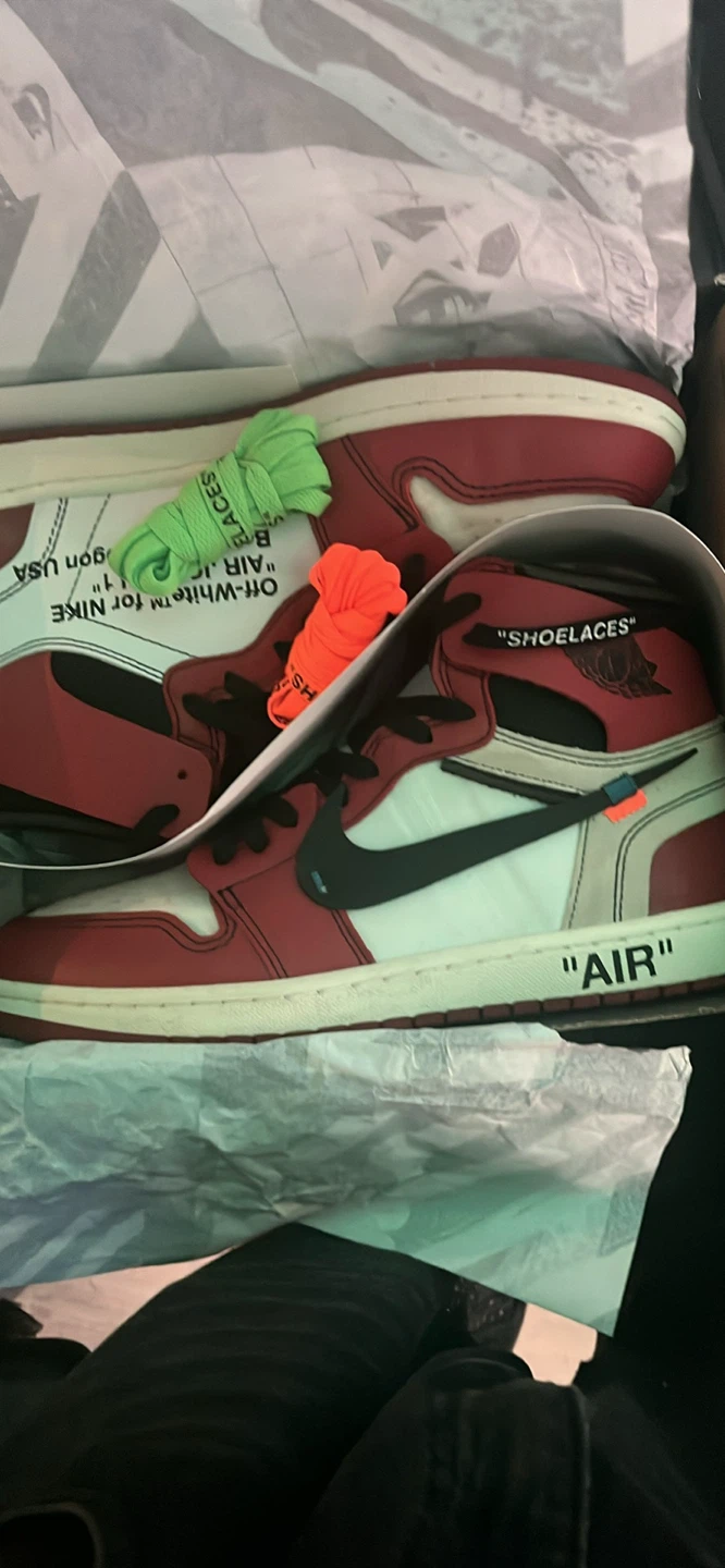 Jordan 1 x off white chicagos - photo 2