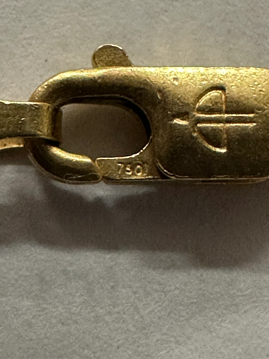 18K Gold Curb Link Chain - photo 2