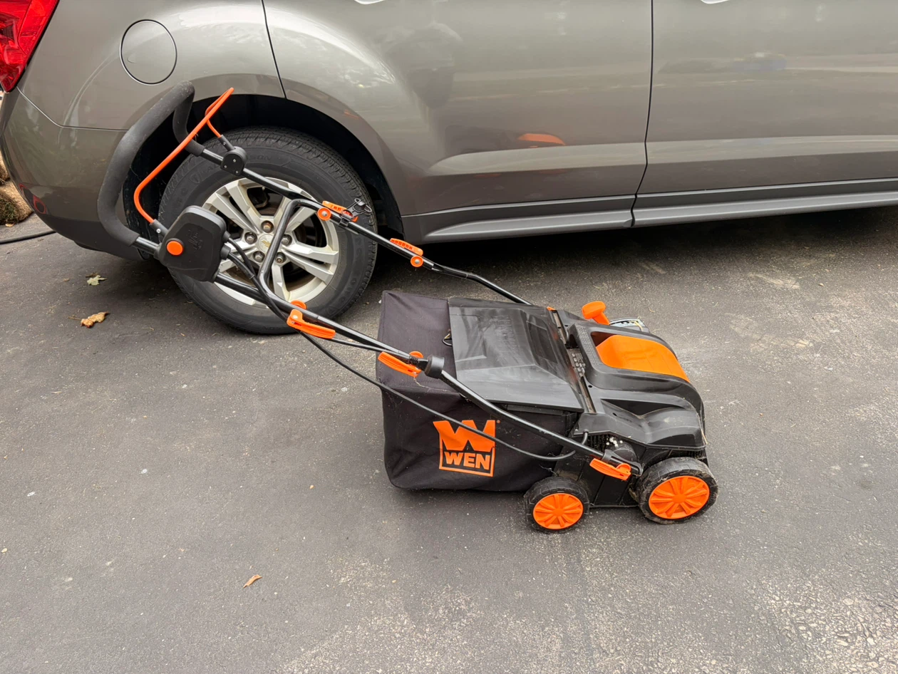 16-Inch 15-Amp 2-in-1 Electric Dethatcher and Scarifier