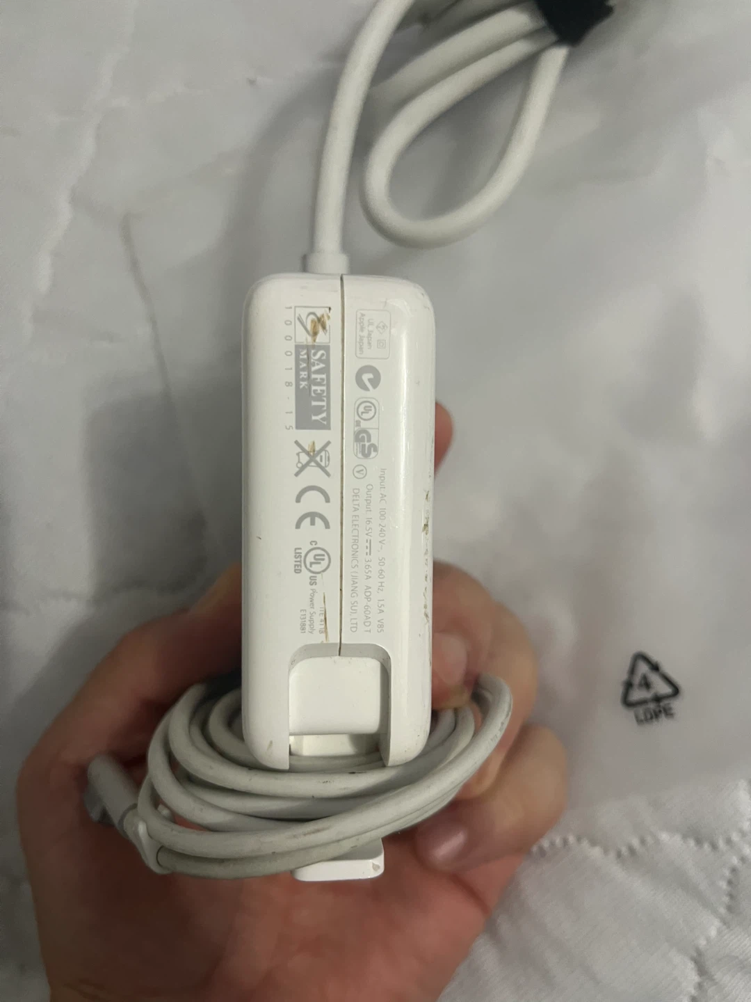 Apple MagSafe 60W Power Adapter