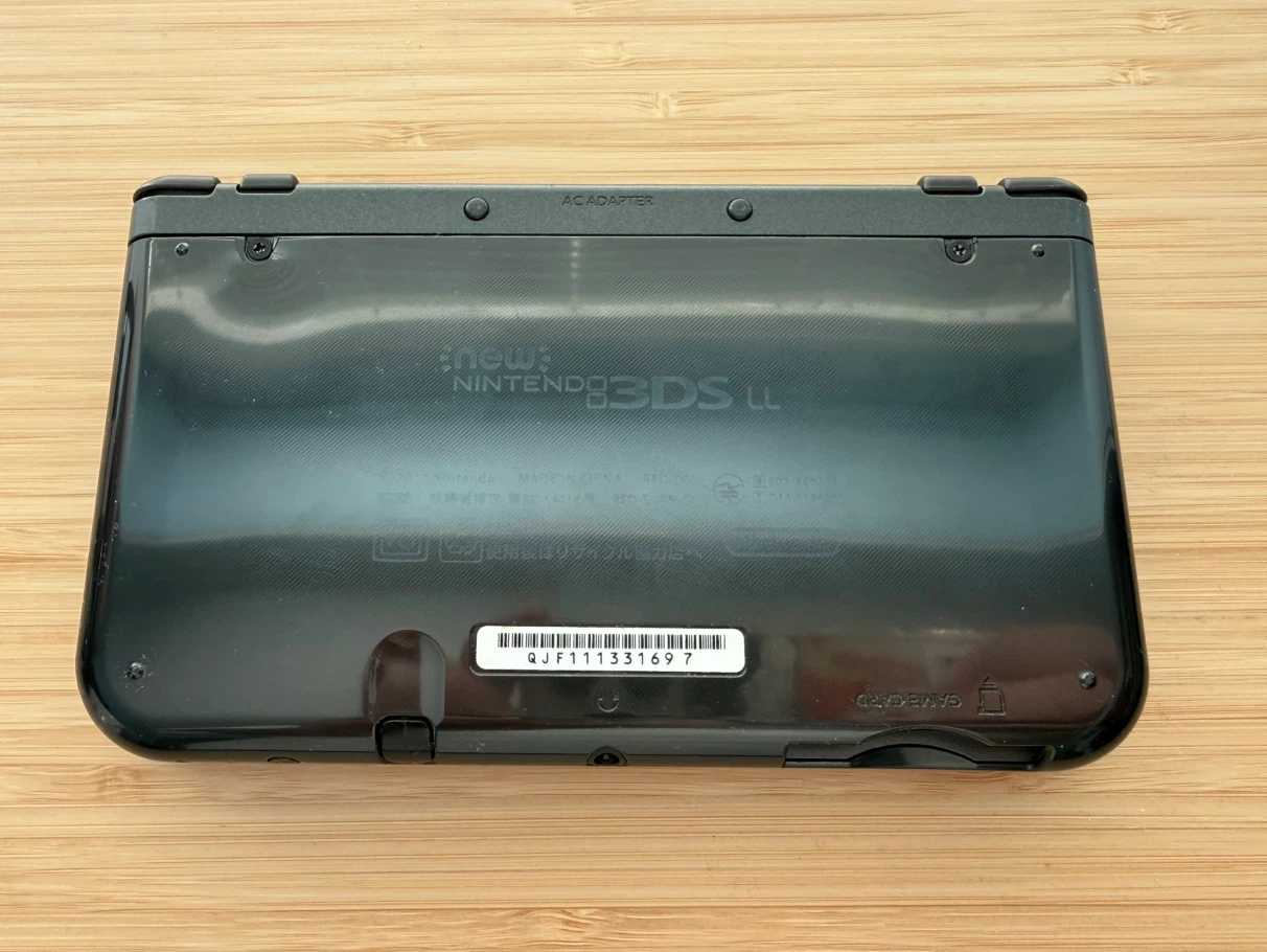 New Nintendo 3ds XL, Minor Wear. - photo 2