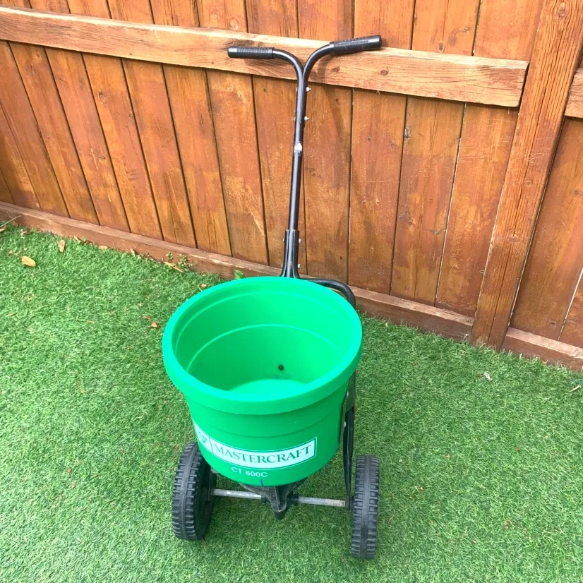 Lawn Spreader Broadcast Fertilizer Grass Seed Push Garden Tool - photo 2